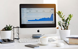 米乐体育交易记录-勒布朗率湖人取胜森林狼，保持不败