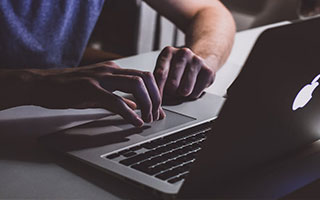 米乐m6官网-青岛德比：海牛对阵海陆，逐鹿冲击！